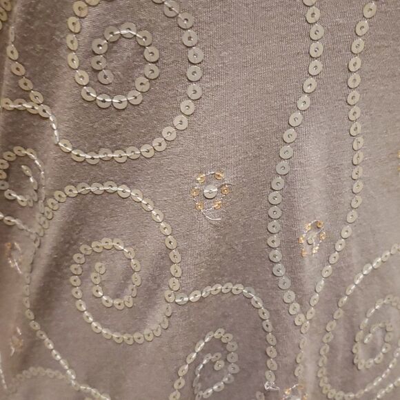 𝅺GRAY/SILVER Kenar tank top. Small - Picture 5 of 9